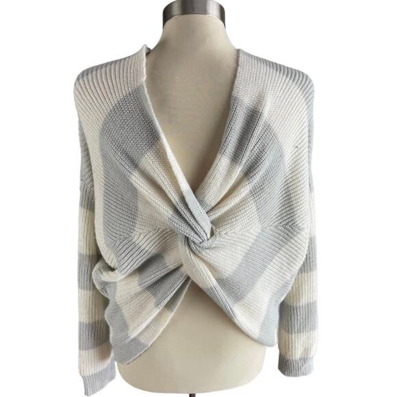 Jun & Ivy Open Back Knot V Neck Sweater Gray Stripe Small - Picture 3 of 9